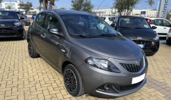 Lancia Ypsilon pieno