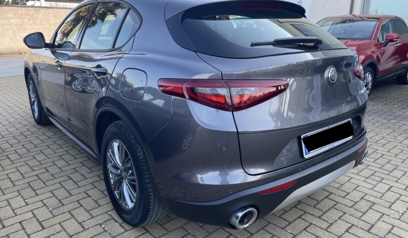 Alfa Stelvio pieno