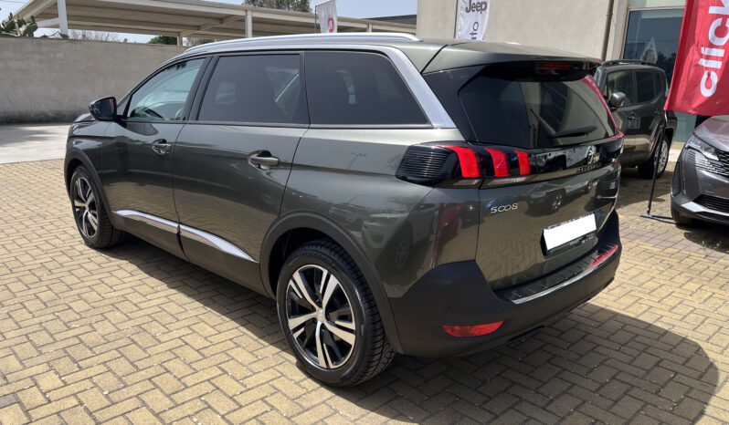 Peugeot 5008 pieno