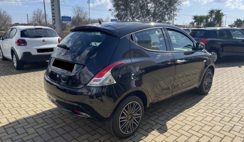 LANCIA YPSILON pieno