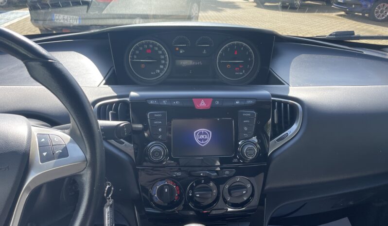 LANCIA YPSILON pieno